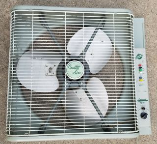 Vintage Lakewood Country Aire Automatic 20 " Reversible Window Box Fan 3 Speed