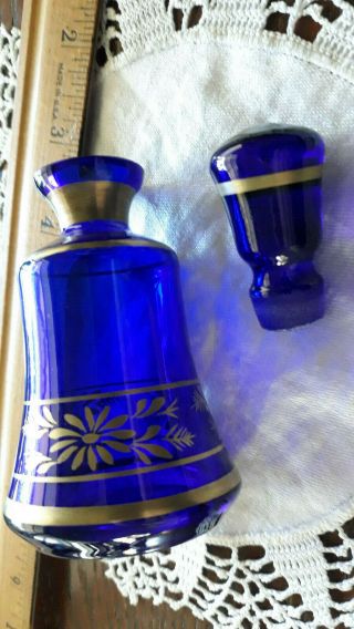 Vintage Art deco hand blown glass perfume bottle cobalt blue fine gold overlay 2