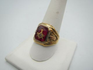 Vintage 10k Yellow Gold & Red Stone Freemason Masonic Gold Ring Size 11