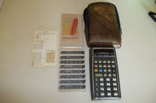 Vintage Hewlett - Packard Hp 67 Programmable Calculator With Cards And Case