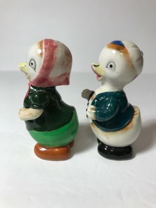 Vintage Duck Couple Salt And Pepper Shakers Japan Anthropomorphic 3