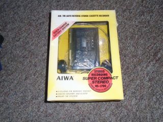 Vintage Aiwa Hs - J700 Stereo Cassette Recorder Walkman