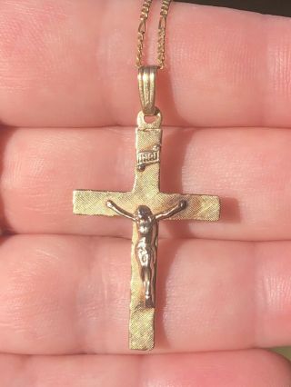 Vintage 14k Yellow Gold Cross Crucifix Pendant With Chain 3.  32 Grams