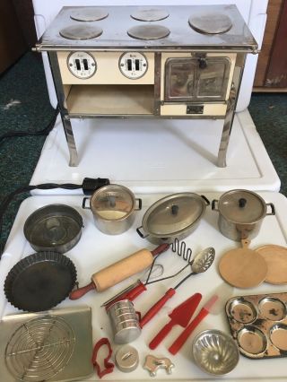 Vintage Wagner Tin Toy Electric Stove Child Oven Pots Pans Cookware Set