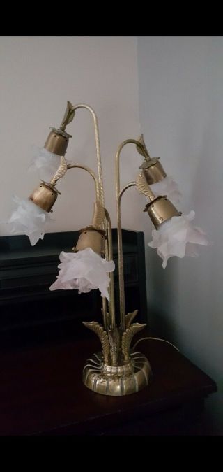 Vintage Brass Table Lamp With Frosted Flower Pedal Glass Shades