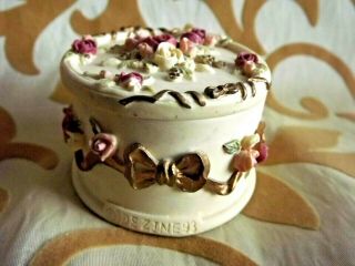 Collectible Dezine Hand - Painted Trinket Box 1993 Roses Gold Bows Tags