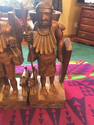 VINTAGE CARVED WOOD NATIVE AMERICAN INDIAN BOOKENDS BOOK END PAIR 3