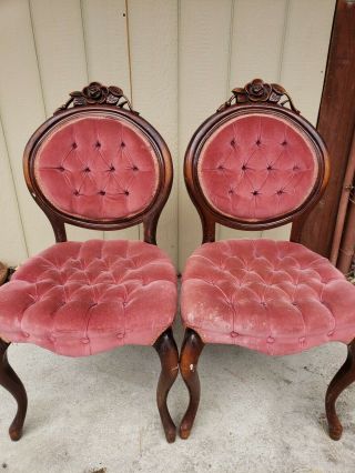 Set Of 2 Vintage French Provincial Victorian Tufted Accent Chair Carved Wood