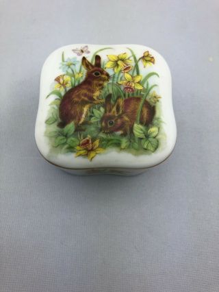 Vintage 1986 Porcelain Easter Parade Royal Yarmouth Music Box Bunny Rabbit Lmted