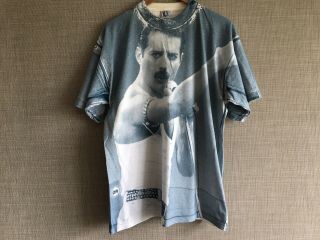 Freddie Mercury - Queen Official Vintage T - Shirt 1993 Levelcourt Ltd
