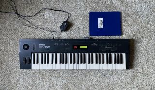 Yamaha Sy22 61key Digital Fm Vector Vintage Keyboard Synthesizer W/ac Adapter