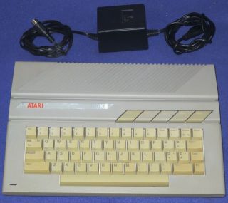Rare Vintage " Atari 130xe " Computer (vgc)