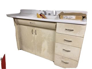 Vintage Kitchen Sink And Cabinet (Possibly Youngstown 1940’s) 3
