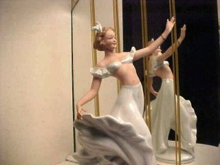 Stunning Art Deco Wallendorf Germany Lady Dancer Porcelain Figurine 1764