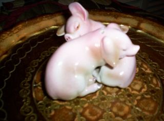 Vintage Set Of Pink Pigs Salt And Pepper Shakers