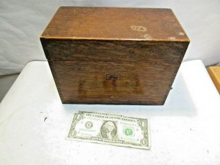 Vintage Weis Oak Wood File Box W Hinged Lid & Dovetail Corners 8.  5 " X6.  25 " X4.  5 "