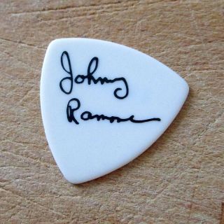 Ramones Johnny Ramone Signature Guitar Pick 1980s Tour Vintage Rare Stamp Signed