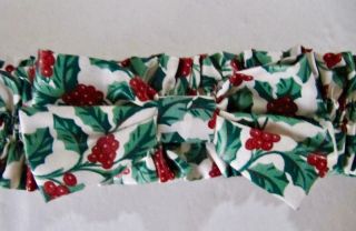 Longaberger Garter American Holly With Bow For Baskets 26 " Unstretched