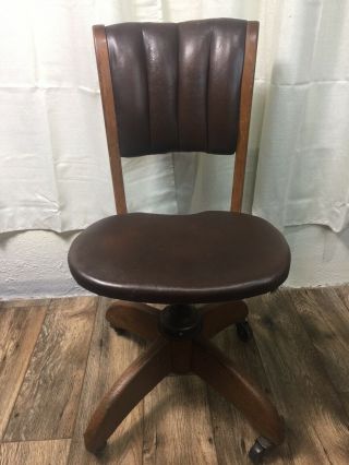 Vtg Oak Swivel Office Chair Contoured Brown Leather Tacked Seat Pleated Back