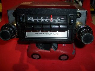 Vintage Ford Lincoln Am Fm 8 Track Radio Looks Great