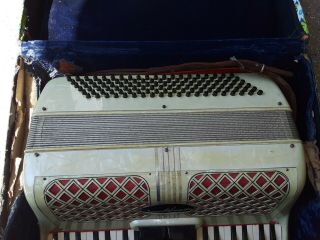 Vintage MAGGINI 41 Treble Key 120 Bass Piano Accordion w/ Hard Case - Rare 3