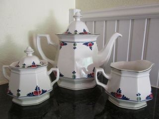 Adams Veruschka Teapot Creamer Sugar Five Piece Tea Set Real English Ironstone