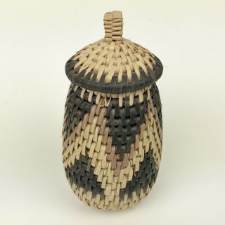 Hand Woven Africa Fair Trade Teardrop Basket W/ Lid Natural Grasses 6 "