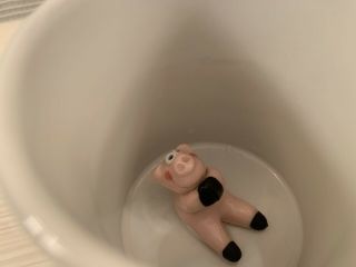 Short Subjects Ceramic Pink Pig In Mug Black Polja Dots 10 Oz