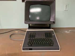 Vintage Honeywell Airline Computer Terminal w/ Keyboard - model 103 - 01 2
