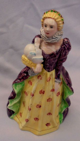 Goldscheider Queen Elizabeth Figurine,  Crown,  Purple,  Yellow 7.  25 " Tall Vintage