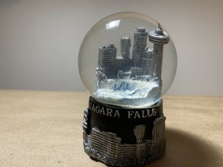Plastic Snow Globe Dome Souvenir Travel Niagara Falls And Canada City Buildings