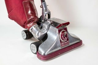 Vintage Royal Classic 9089 Upright Commercial Vacuum Cleaner USA 2