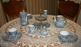Lefton China Vintage Hand Painted Blue & White Paisley Tea Set 17 Pc On