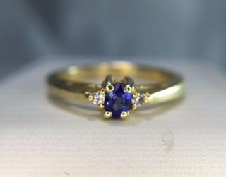 Estate Vintage 14k Yellow Gold Oval Blue Sapphire Round Diamond Small Size Ring