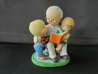Enesco Country Cousins: Grandpa Reading To Scooter & Polly