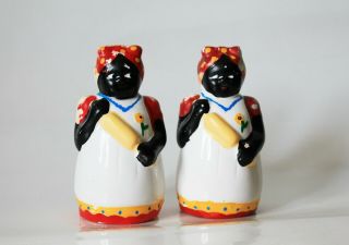 Mammy With Rolling Pin Salt And Pepper Shakers