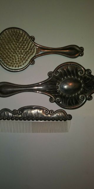 VINTAGE 3 PIECE SILVER PLATED VANITY SET HAND MIRROR,  BRUSH AND COMB 2