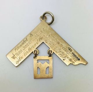 1931 Vintage Masonic 9ct gold Set Square Pendant Plated Drop Weight 6.  76 grams 3