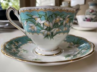 Vintage Queen Anne Tea Cup/ Saucer (marilyn) Fine Bone China