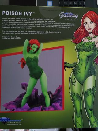 Poison Ivy Gallery Statue By Diamond Select 3