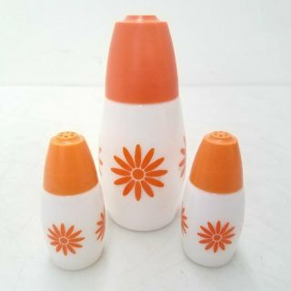 Vtg Gemco Westinghouse Milk Glass Salt/pepper/sugar Shakers Orange Daisy