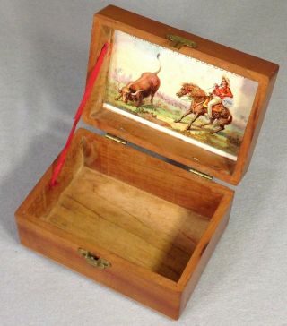 Antique Wooden Wood Box With Western Themed Clarks Thread Card On Inside Lid