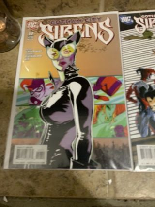 Gotham City Sirens 8,  14,  16,  9,  15,  17 Dc Comics 2010
