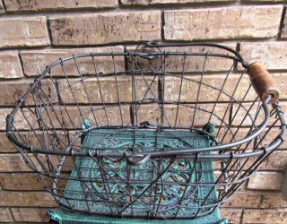 Antique Vintage Large 17 " X 15 " Metal Wire Basket With Wood Handle (ds1409)