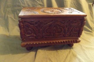 Vintage Antique Folk Art Chip Carved Footed Wooden Box 14.  5x8.  75x9.  75 "