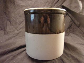 (1) Vintage Brown And White Stoneware Crock,  1 Gallon