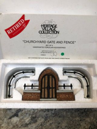 Dept 56 Dickens Village 5806 - 8 Churchyard Gate And Fence Set Of 3 58068