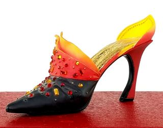 Just the Right Shoe PASSION ' S FLAME Shoe Miniature Figurine 2