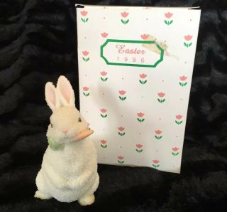 Dept 56 Snowbunnies Easter 1996 Bunny With Carrot W/ Box 3.  75”