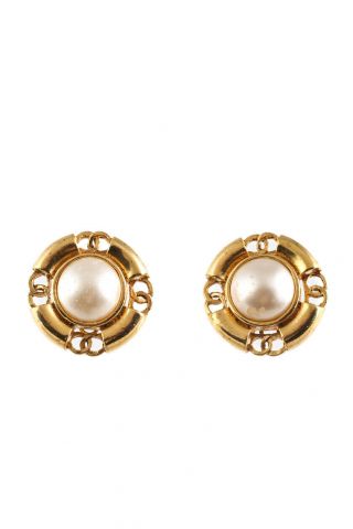 Chanel Womens Vintage Gold Tone Faux Pearl Cc Logo Clip On Earrings